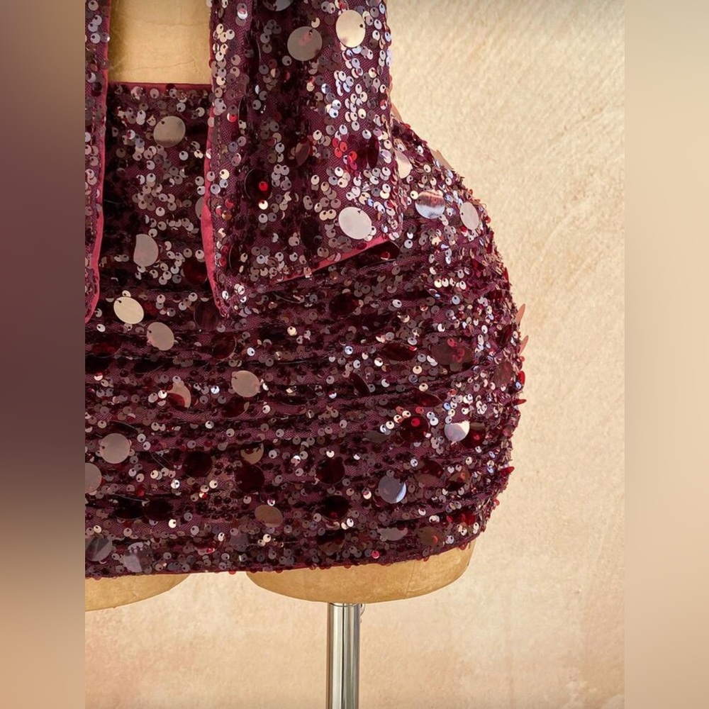 Halter Sequin Set by Eduarda Gutierrez Soleia M - Picture 5 of 5